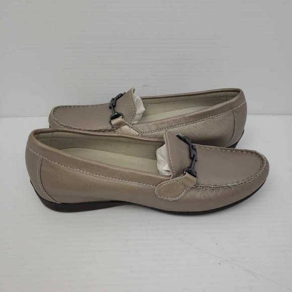 Munro American Womens Kimi Loafer Flat Shoes Beige Leather Horsebit 6.5 M New - Picture 9 of 16